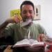 Vídeo de “pastor” comendo páginas da Bíblia repercute nas redes sociais