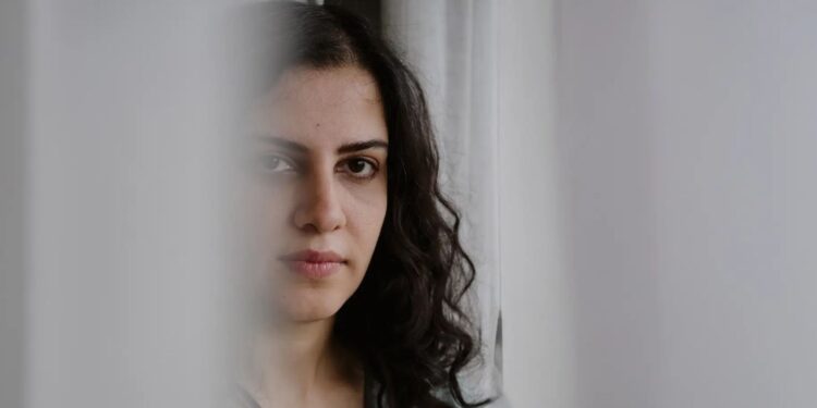 Mulheres que decidem seguir a Jesus no Irã vivem sob pressão