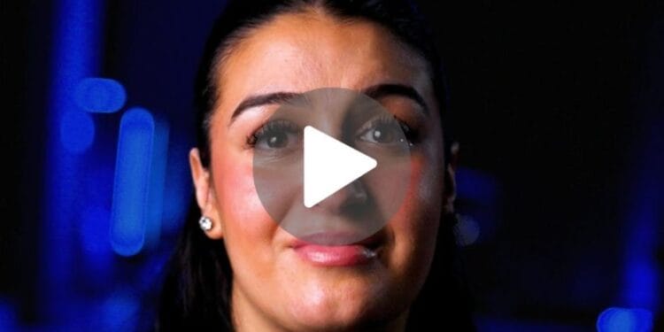 mulher tinha visões e conta o que a libertou