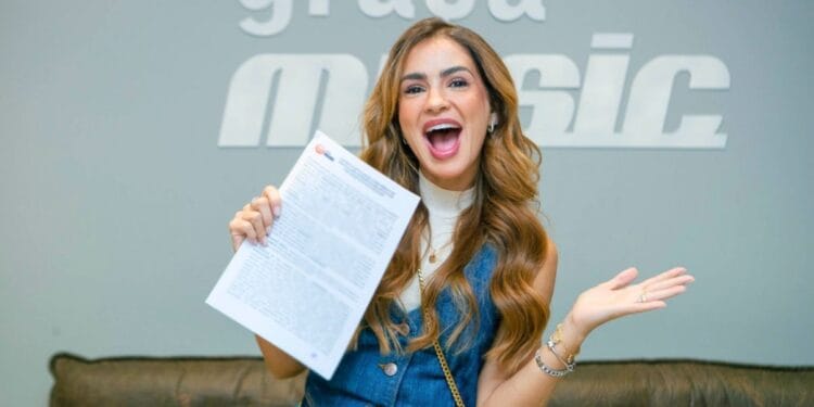 Pamela comemora seu ‘recomeço’ na música gospel