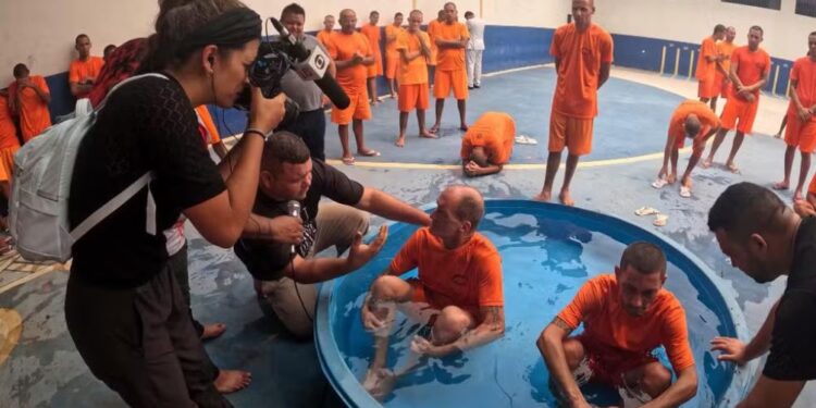 ‘Profissão Repórter’ mostrou do trabalho evangélico em presídios