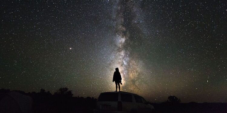 Há vida fora da Terra? Descoberta da ciência reabre debate