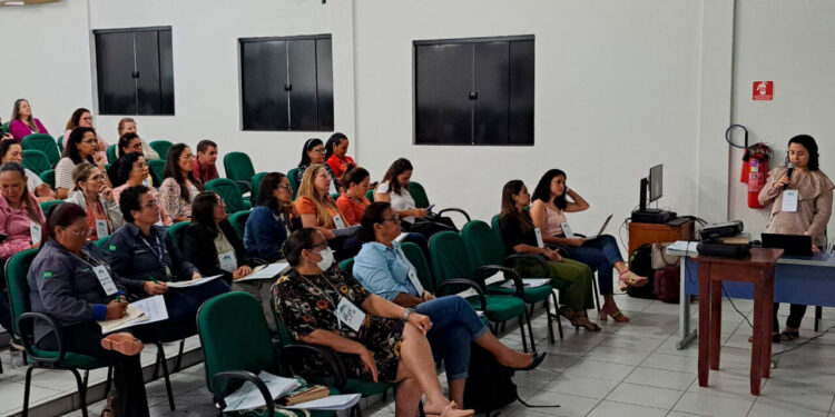 Curso treina extensionistas para a orientação de benefícios da previdência social às famílias rurais