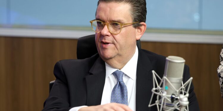 Ladrão entrou no INSS no governo Bolsonaro, diz ministro no Senado