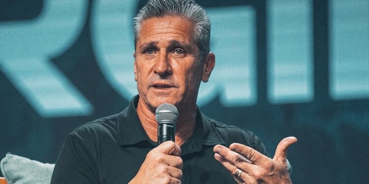 “Não há título melhor do que ser filho de Deus”, diz ex-jogador da Seleção Brasileira