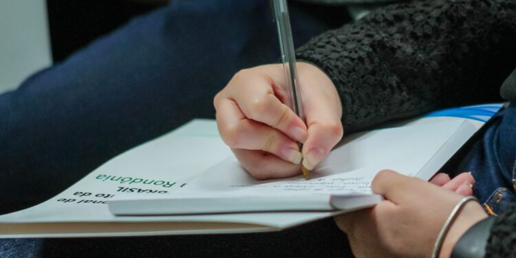 Governo de RO prorroga até 2027 validade do concurso para cargos efetivos da Seas