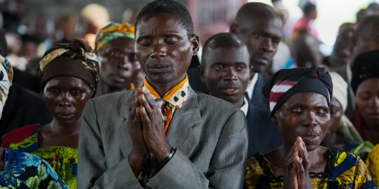 As igrejas são as principais responsáveis pela resposta à crise de deslocamento na África