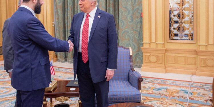 Trump exige que Síria deporte grupos terroristas para negociar reaproximação com os EUA