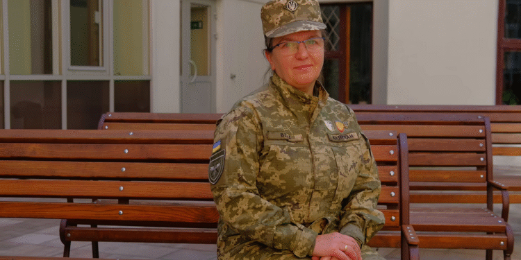 Mãe de 23 filhos, capelã relata rotina na guerra: ‘Oro para ser enviada onde necessário’