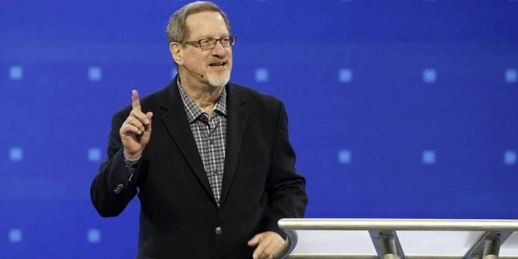 Ex-ateu apresenta evidências de experiências de quase-morte e curas milagrosas