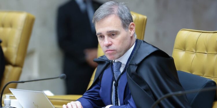 STF anula leis que proibiam ‘linguagem neutra’ em escolas de 3 municípios