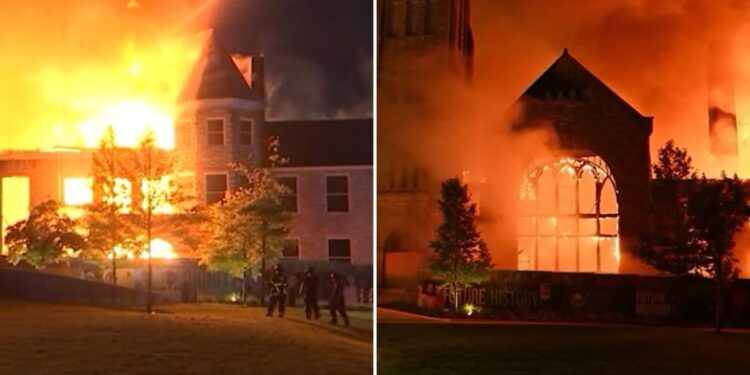 Igreja histórica que tinha laços com Martin Luther King é destruída por incêndio