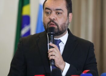 Cláudio Castro propõe acordo com agência norte-americana para fortalec