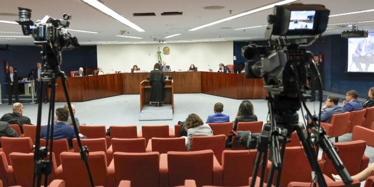 STF forma maioria para tornar réus mais sete por trama golpista
