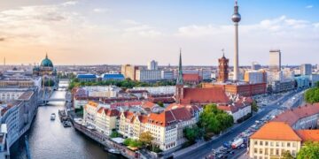 Quase um terço dos jovens alemães acredita em um Deus pessoal, diz pesquisa