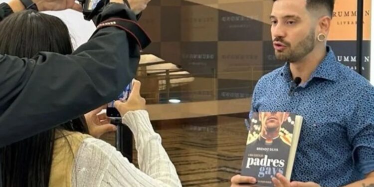 Padres gays são maioria, diz ex-seminarista sobre Igreja Católica