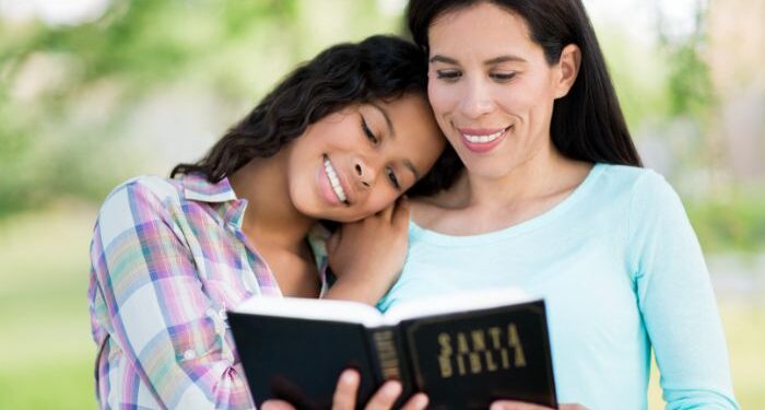 Mães da Bíblia: mulheres que honraram seus papéis