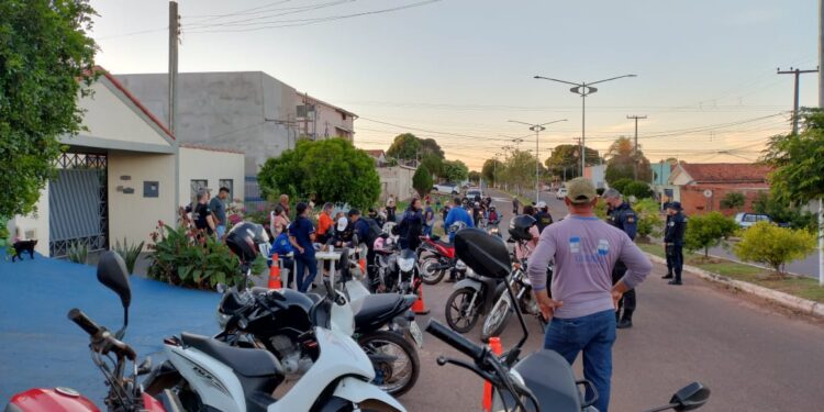 Alta de condutores inabilitados acende alerta durante operação “Duas Rodas, uma Vida” em Cacoal
