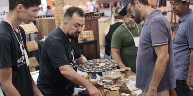 Pavilhão Empresarial da Rondônia Rural Show atrai público com inovações e tecnologias