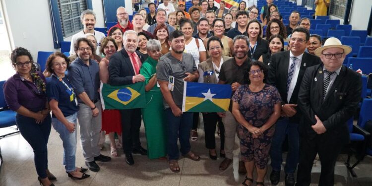 Simpósio na fronteira destaca desafios da saúde pública e propõe construção coletiva de carta por meio do controle social