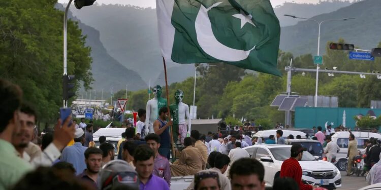 Alegando “blasfêmia”, governo islâmico condena cristão à morte