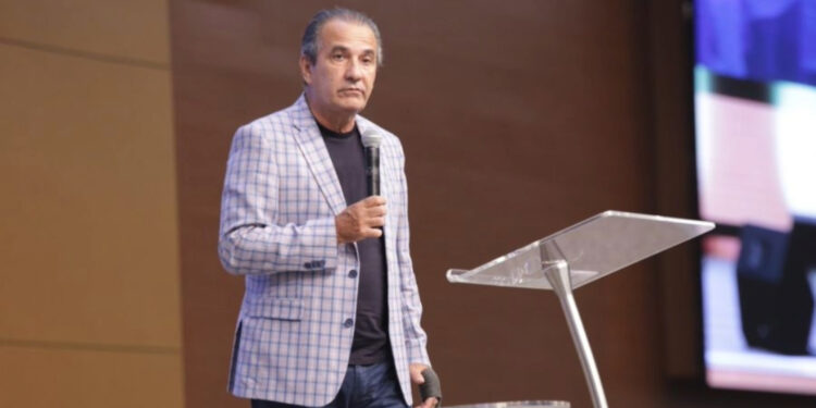 Silas Malafaia alerta sobre a exposição de pregadores mirins nos púlpitos