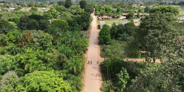 Emdur leva iluminação à Linha Progresso, zona rural de Porto Velho