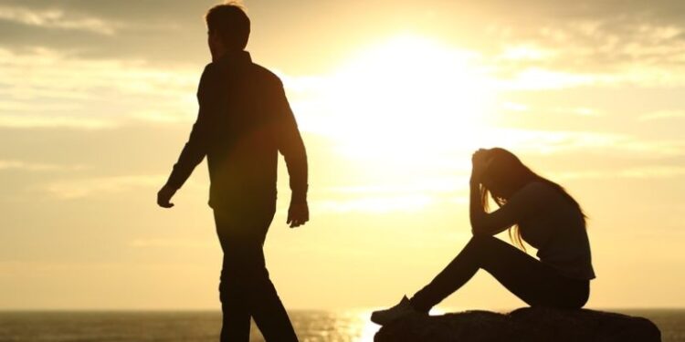 Omissão da igreja na sexualidade leva jovens aprenderem errado