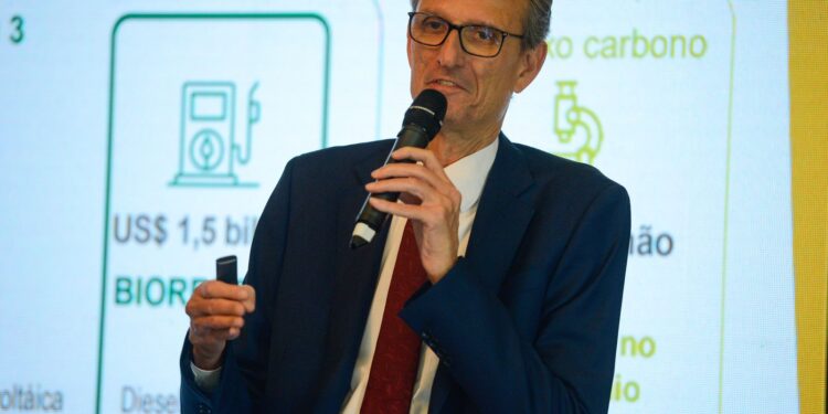 Petrobras confirma saída de diretor Mauricio Tolmasquim