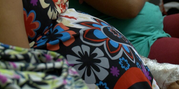 Pesquisa mostra que faltam equipes completas 24 horas em maternidades