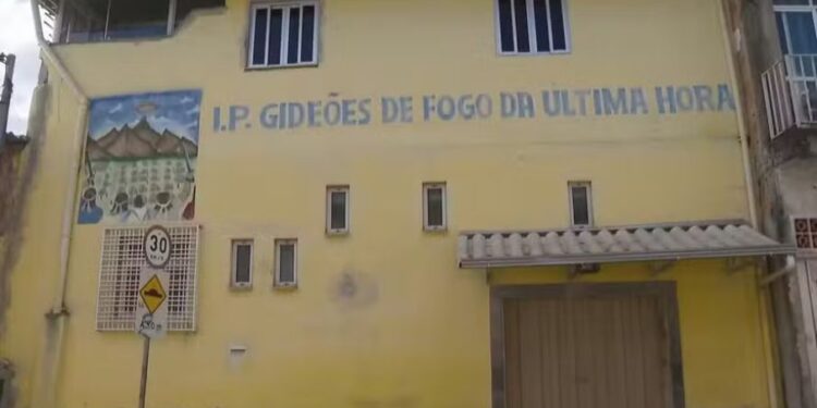 Polícia investiga pastor que teria estuprado 6 fiéis em igreja