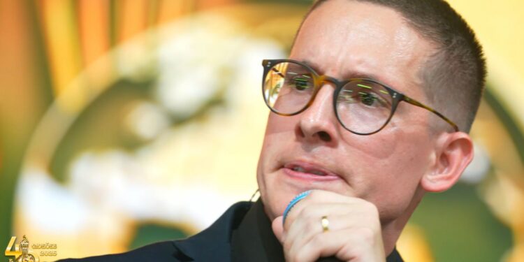 Jefferson, da dupla com Suellen, rebate críticas ao worship