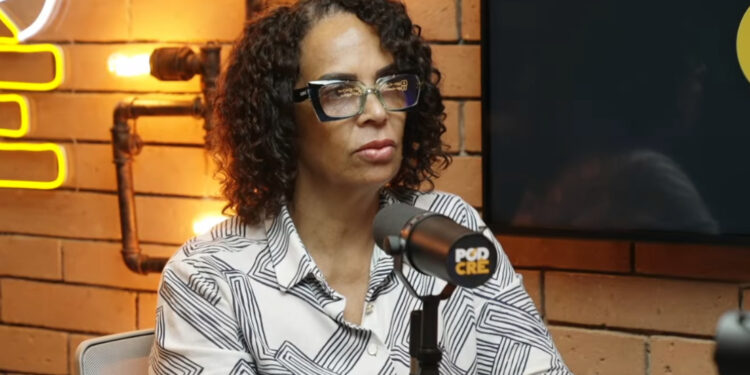 Mãe de Camila Barros testemunha conversão de espírita a cristã