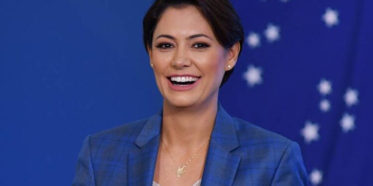 Michelle Bolsonaro terá homenagem por defesa de valores cristãos