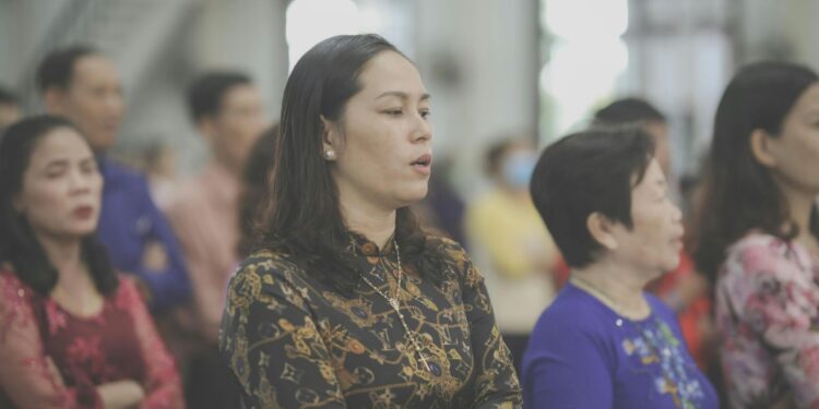 China quer adaptar hinos cristãos à ideologia do Partido Comunista