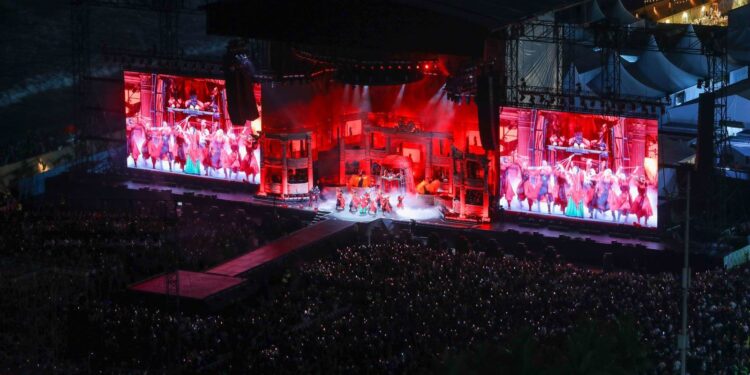 Médicos atendem 795 pessoas durante show de Lady Gaga, no Rio