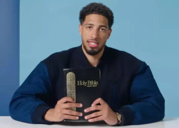 NBA: famoso jogador diz que busca paz na Bíblia ao sofrer críticas