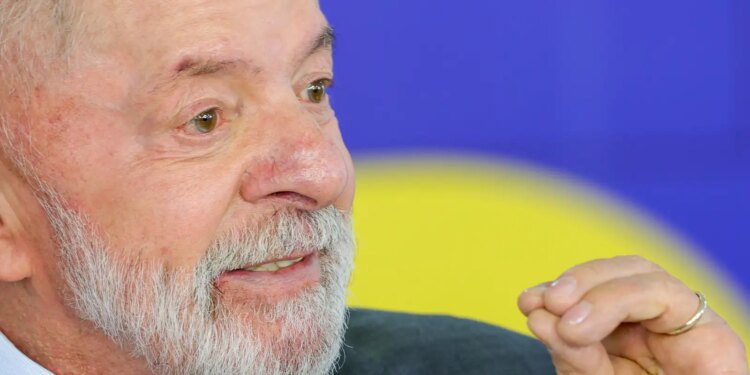 Lula anunciará crédito para entregadores comprarem motos elétricas