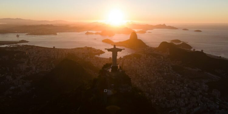 Projeto de lei reconhece Jesus Cristo como guardião do Rio