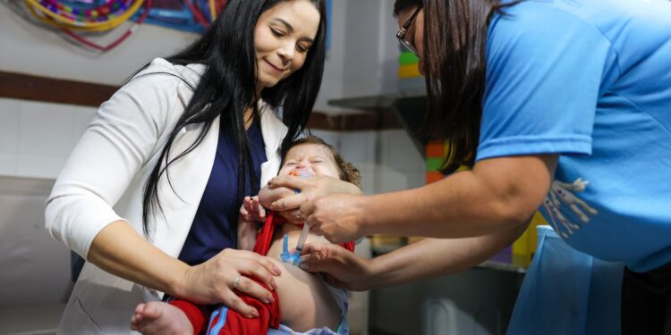 Vacinação melhora, mas ainda enfrenta desafios no Brasil