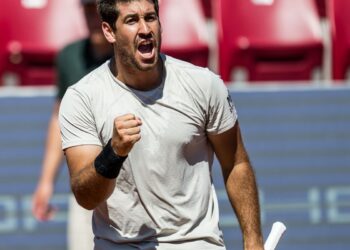 Orlando Luz vence duelo brasileiro e vai às quartas em Roland Garros