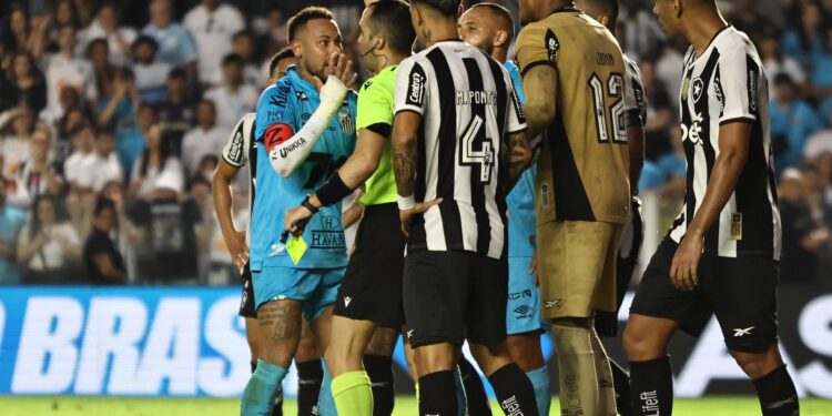 Neymar é expulso e Santos perde do Botafogo na Vila pelo Brasileirão