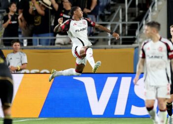 Flamengo fecha primeira fase do Mundial com empate com o Los Angeles