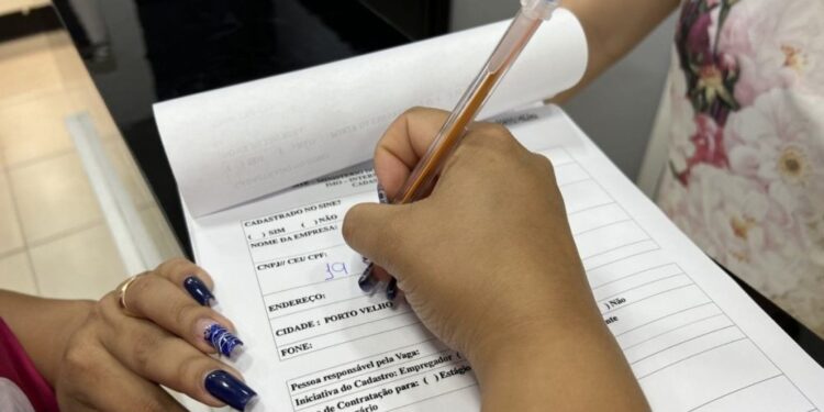 Sine Municipal oferta 500 vagas para curso profissionalizante gratuito para frentista e agente de portaria em Porto Velho