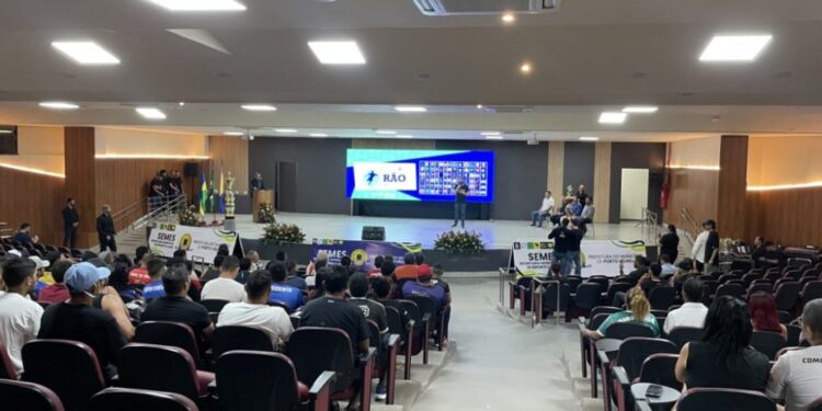 Abertura do campeonato celebra o futebol de várzea e valoriza talentos da capital