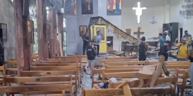 Síria: ataque suicida em igreja deixa ao menos 25 cristãos mortos