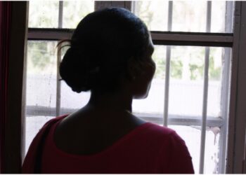 Mulher é expulsa de casa e ameaçada de morte por aceitar a Cristo, na Somália