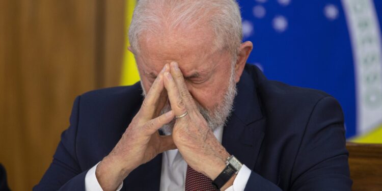 Governo Lula é reprovado por 50% dos evangélicos, aponta pesquisa Ipsos-Ipec