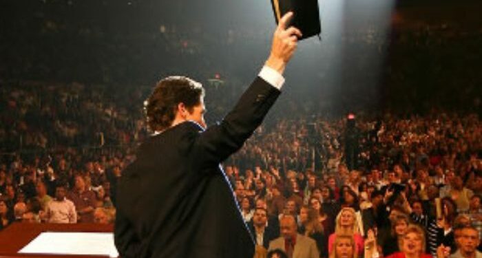 A maioria dos pastores dos EUA continua comprometida com seu chamado, segundo a última pesquisa da Lifeway