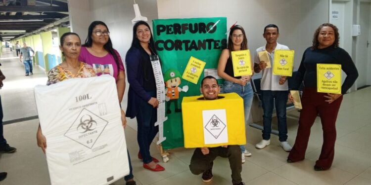 Ação sobre prevenção de acidentes com perfurocortantes é realizada com os profissionais da saúde